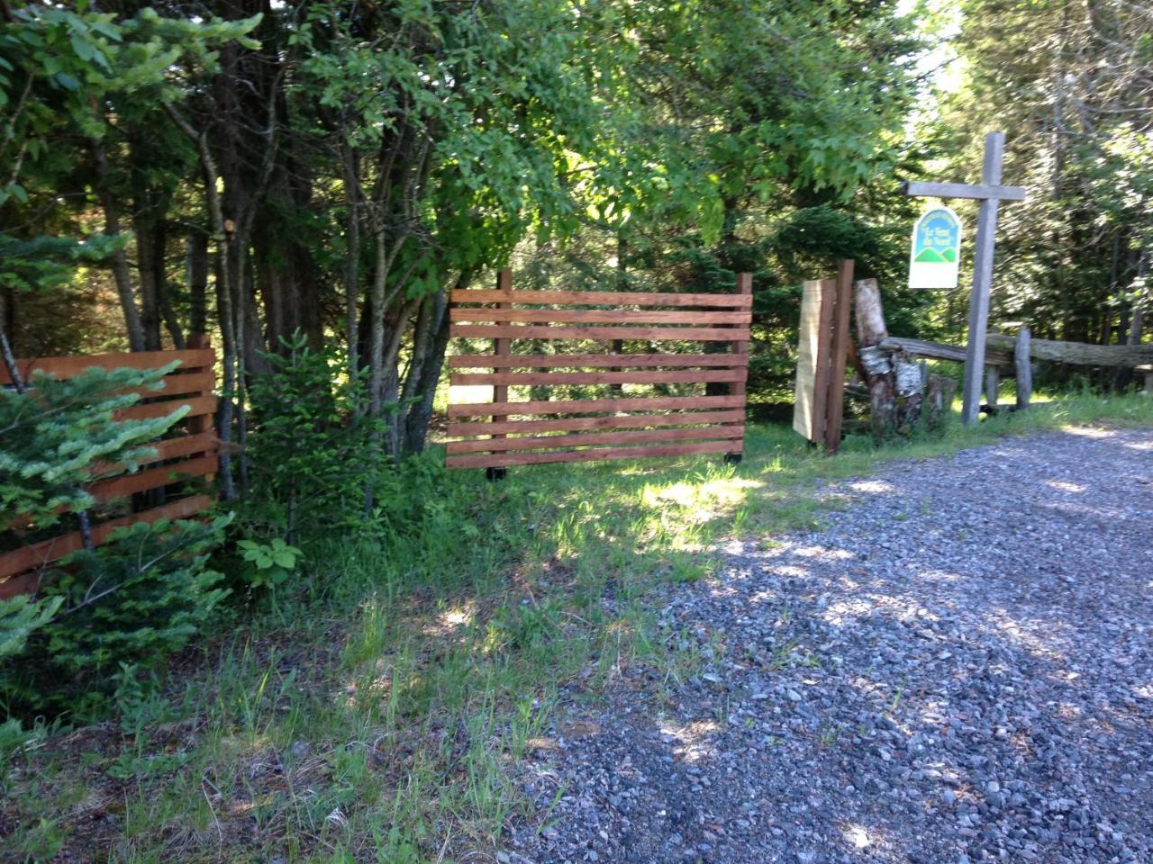 Chalets Et Studios Le Vent Du Nord Lac-Superieur Eksteriør billede