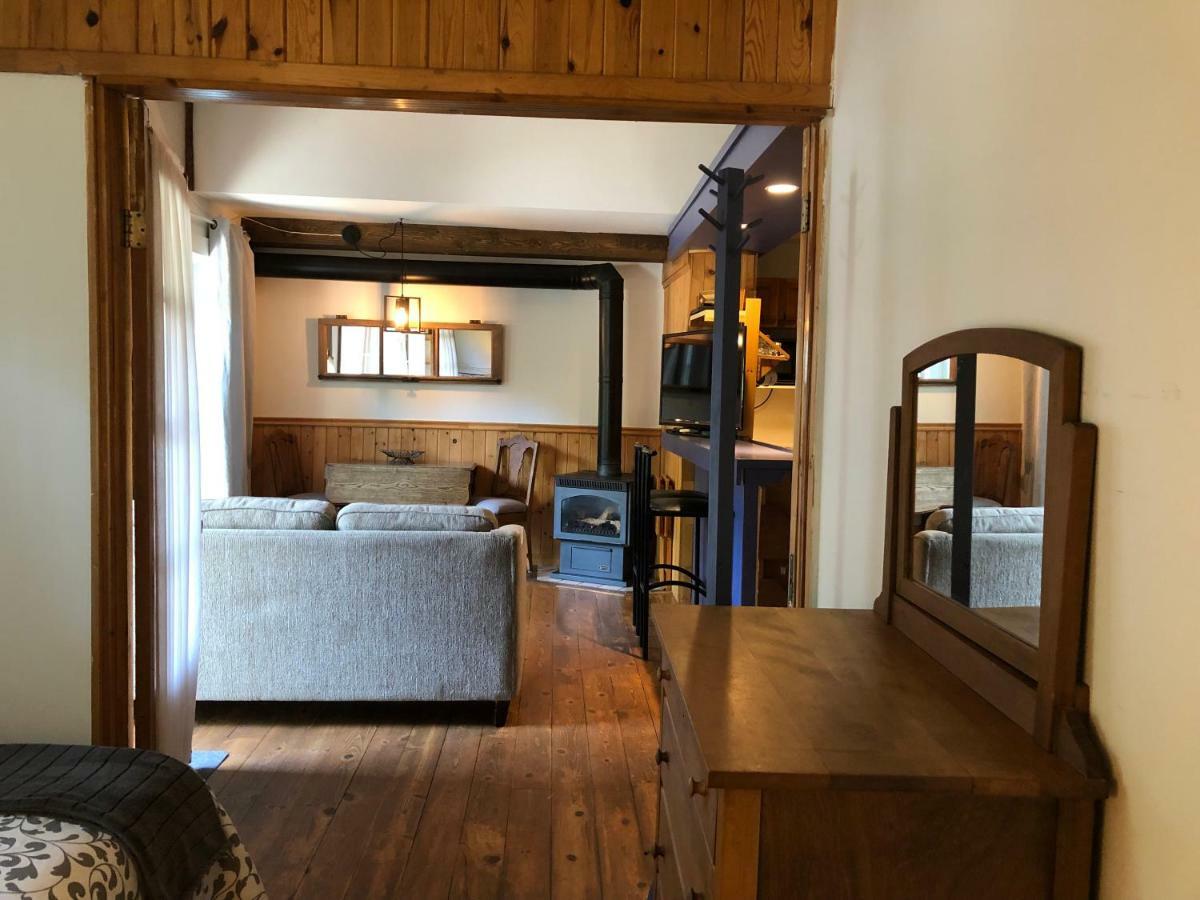 Chalets Et Studios Le Vent Du Nord Lac-Superieur Eksteriør billede